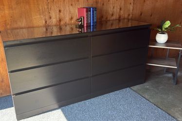 6 drawer long dresser and nightstand