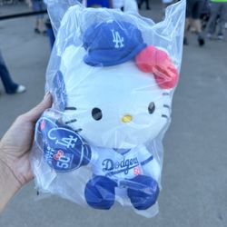Dodgers Hello kitty 8/19 Plush