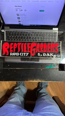 1976 Replies Garden sticker