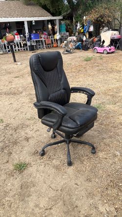 Gaming chair