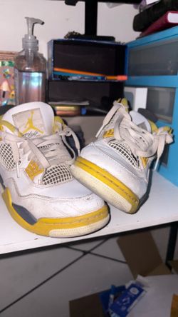 Nike air Jordan’s retro 4
