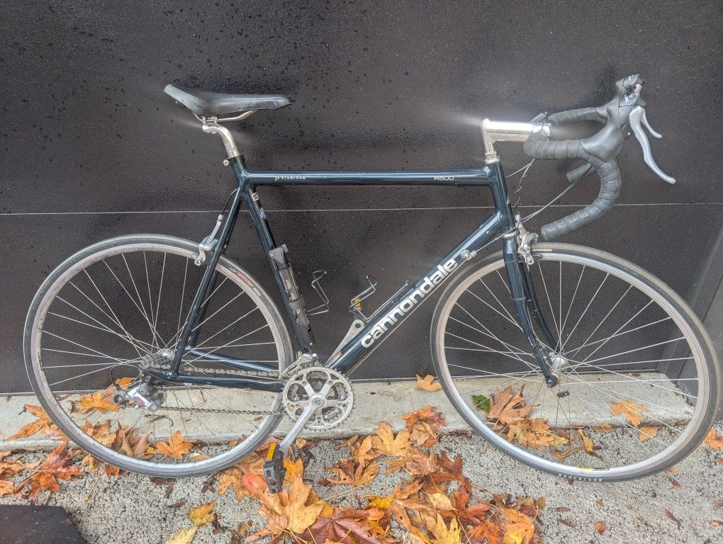 Cannondale 57cm Road Bike R500 Shimano USA