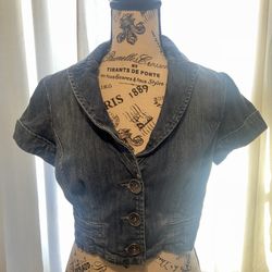 Women’s Vintage GUESS Denim Shortsleeved Jacket SZ MED