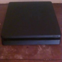PS4 Slim