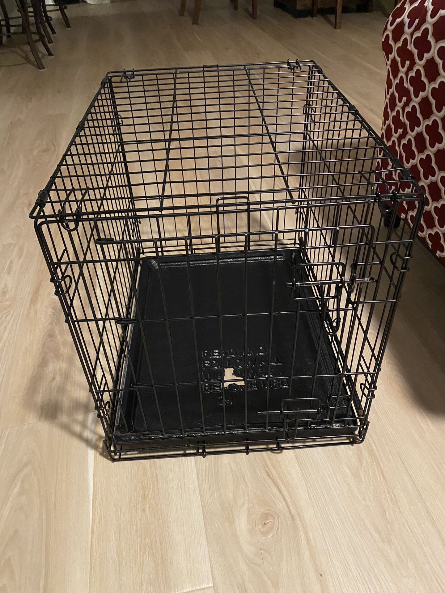 Dog Crate - Medium Size Collapsible