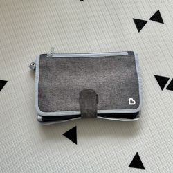 Munchkin Changing Pad On The Go