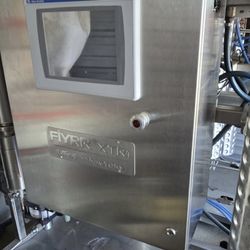 MRX 20L CO2 Extractor System​ W/liquid Storage System Compressor/dryer Cannabis Equpment Full set up!