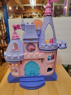 FP Disney Princess Musical Castle
