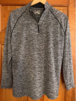 Men’s Under Armor Quarter Zip, Size Small