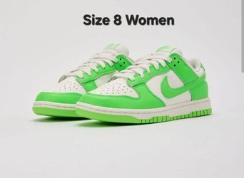 New Authentic Nike Dunks Size 8W