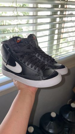 Nike mid blazer 77 size 4y
