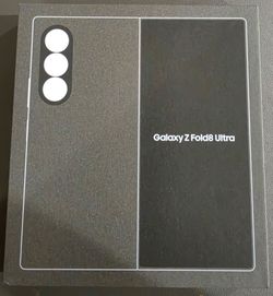 Samsung Galaxy Fold 8 Ultra like new Unlocked