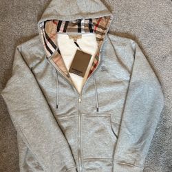 B*rberry Hoodie For Sale🛍️🛍️