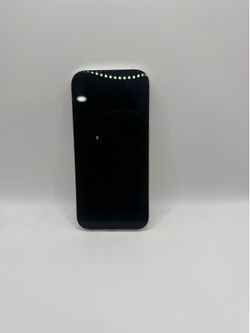 Apple IPhone 17 (A3258)  256GB White locked to Verizon