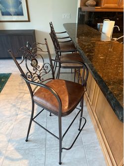 3 Palma Brava Barstools