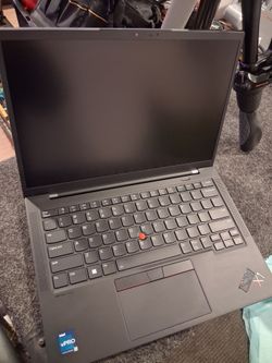Lenovo X1 Carbon Gen 12 /i7 Vpro 32 Gigs RAM 1 TB SSD 14inch screen
