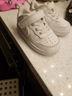 Nike White Toddler Size 6