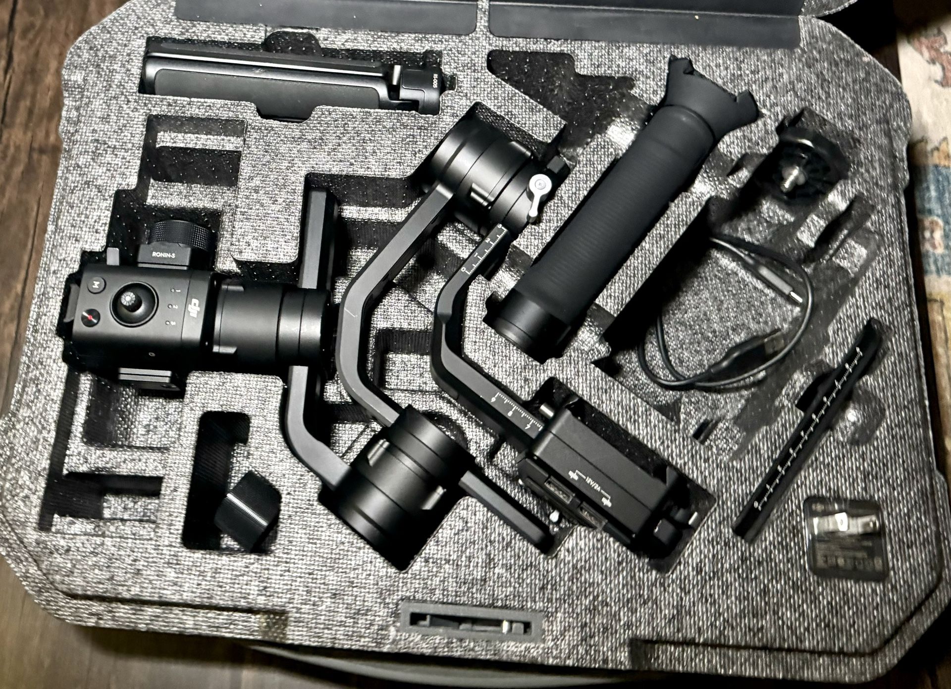DJI Ronin S Gimbal with Follow Focus