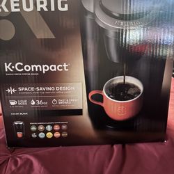 K-compact Keurig Coffee Maker 