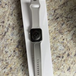 Apple Watch Series 7 $350