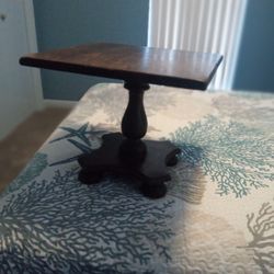 Eathen Allen End Table 