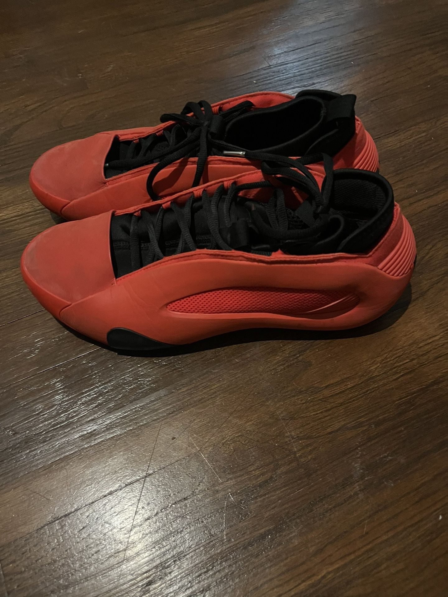 Adidas Harden Vol. 8 “ Luxury Red”