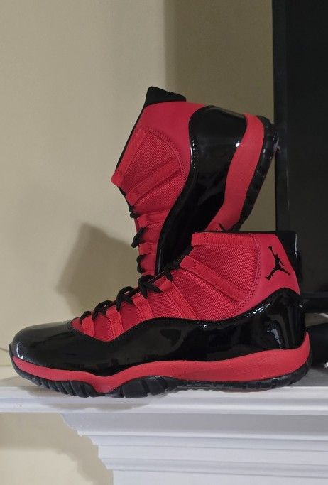 Air Jordan 11
