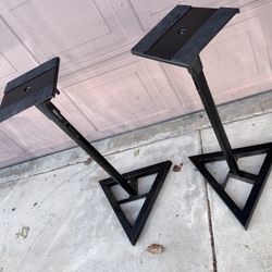 Frameworks Speaker Stands 