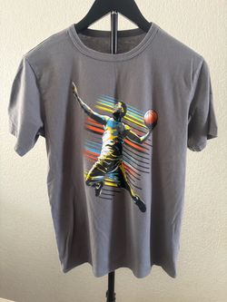 Gray Basketball Graphic T-Shirt