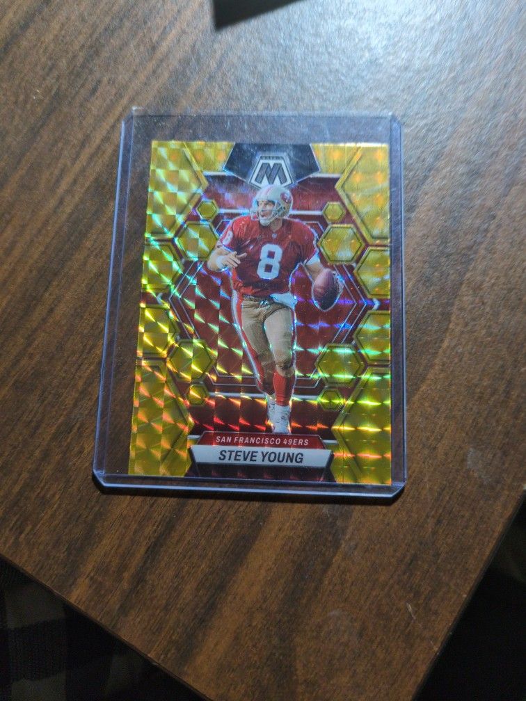 STEVE YOUNG FOOTBALL CARD.