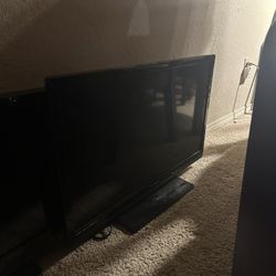 32 Inch TV