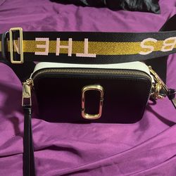 marc jacobs snap shot bag