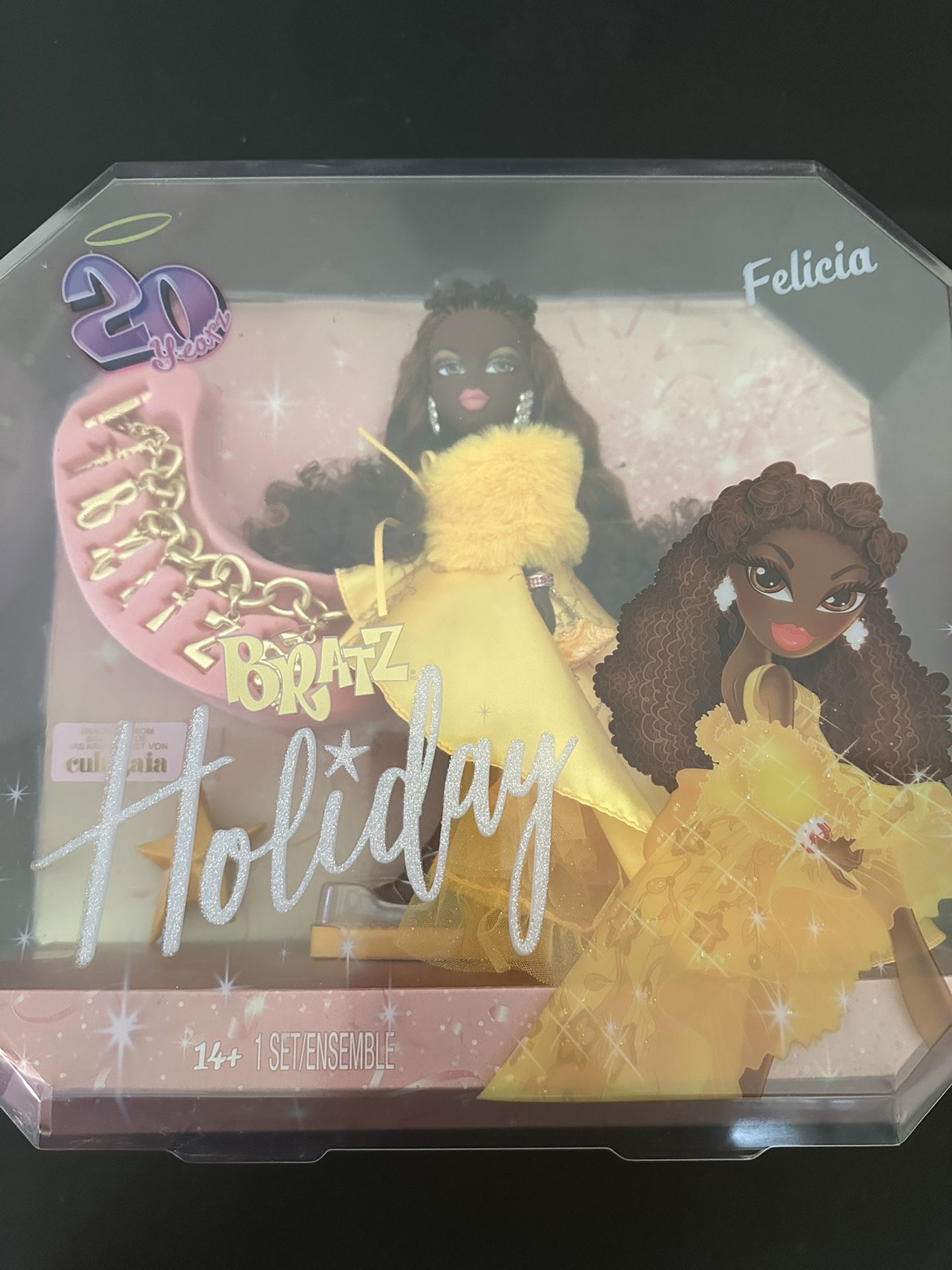 Bratz 20tb Anniversary Holiday Doll - Felicia 