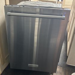 Stainless Steel Kitchen Aid Dishwasher 