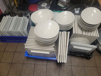 Dinnerware 