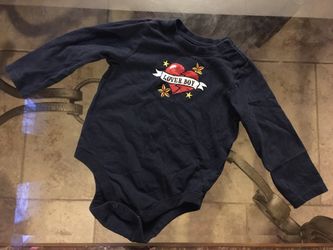 Valentines onesie size 12/18 months