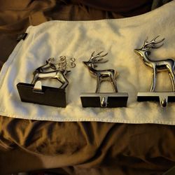 3 Chrome Silver Tone Metal Deer w/Antlers Christmas Stocking Holder Hanger