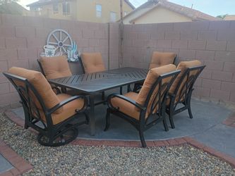 7piece mallin dining patio set