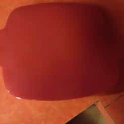 2 Vintage PYREX Ovenware 5258-025 RED *Casserole Dishs with Covers 2 1/2 quart for 2 of them for one it's hale the price pick up only 865 Ellsworth av