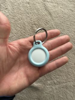 🏷️ Apple AirTag + Belkin Secure Holder Keychain Case (Light Blue)