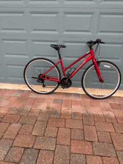 Fuji 700 wheels 24 speed medium frame