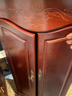 Jewelry box