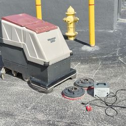 Minuteman Floor Scrubber