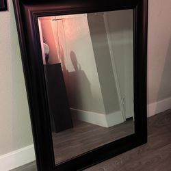 Black Frame Mirror 