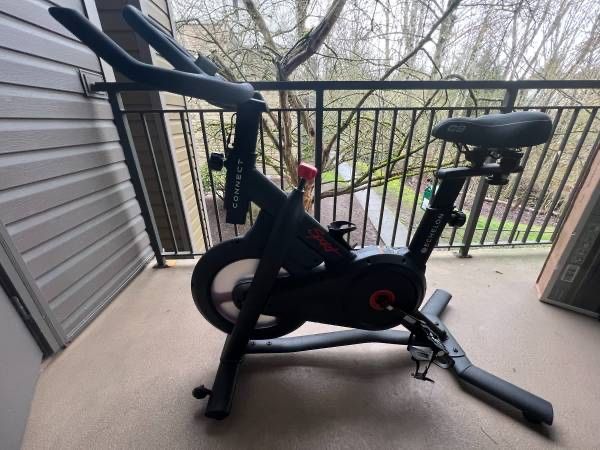 Echelon Connect Sport Indoor Cycling Exercise Bike