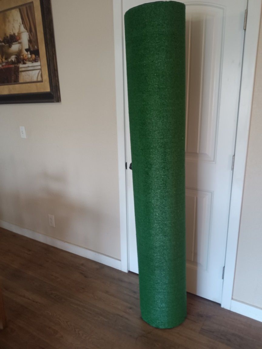 Artifical Grass,Artifical Turf ,pet,pets ,dog,dogs,drainage Holes, Washable