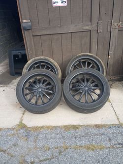Set of 4 Black Multi-Spoke Wheels with Tires