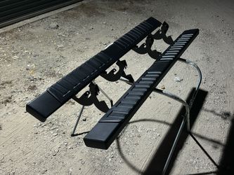 Chevy Silverado running boards ( 07-18)