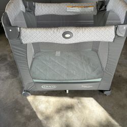 Graco Travel Crib 