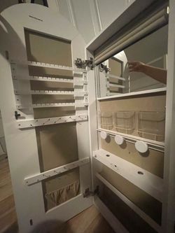 SONGMICS White Jewelry Armoire with Mirror